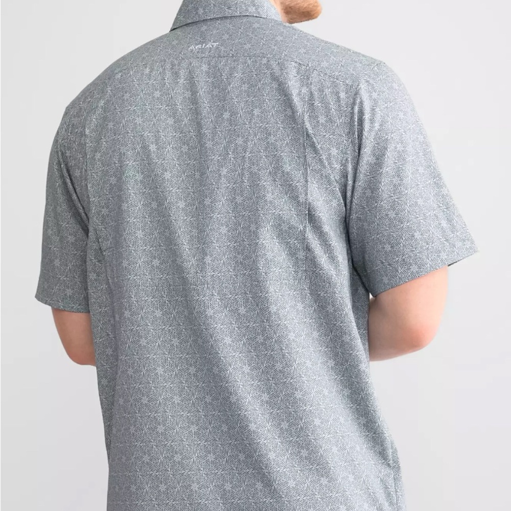 Ariat Vent Tek XL Lightweight easy wash & wear Relaxed Fit Runs Larger - Picture 3 of 11